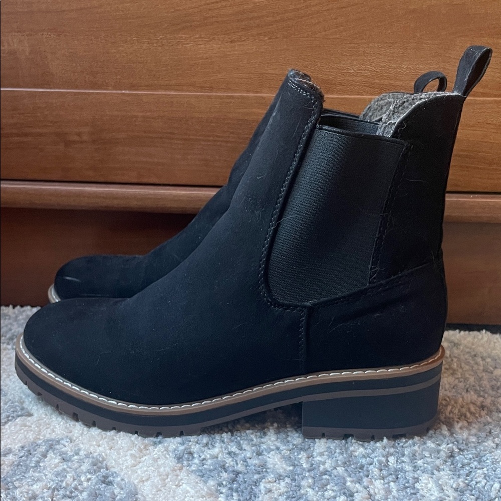 Black Women's Kensie Boot with Lug Sole
